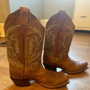 Nocona Women's Burnished Brown Cowhide Half Moon Toe Cowboy Boots